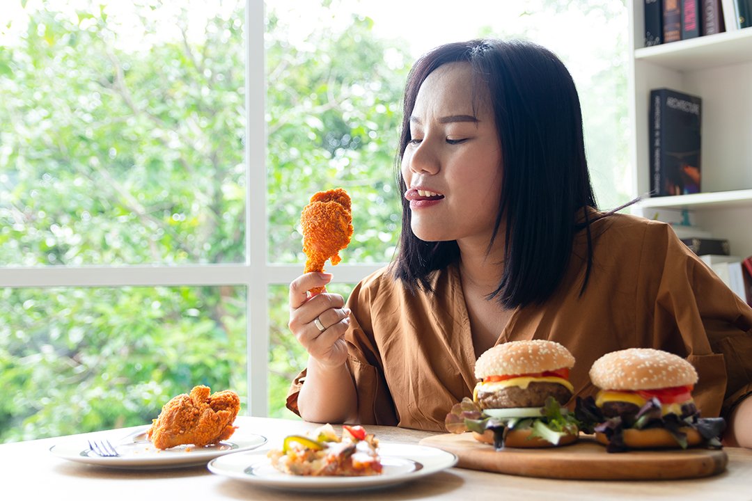 Melawan Emotional Eating, Yuk Mulai Dengan Kenali Tandanya