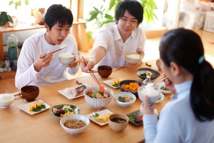 Hara Hachibunme: Metode Makan Ala Jepang yang Cocok di Bulan Puasa